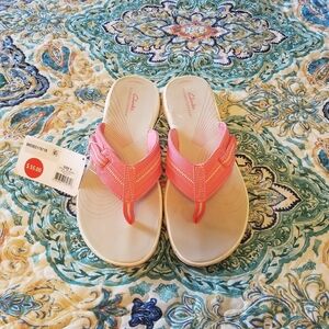 NWT Clark's Cloudsteppers Sandals